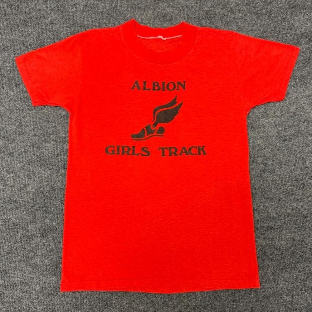 Vintage 70s Albion Girls Track T-Shirt Red Single Stitch Graphic Tee Small